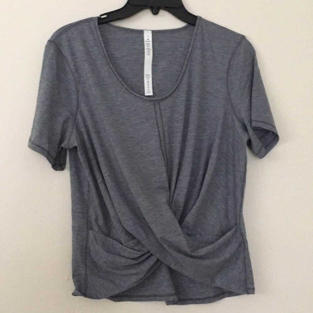 Size 8 Lululemon top